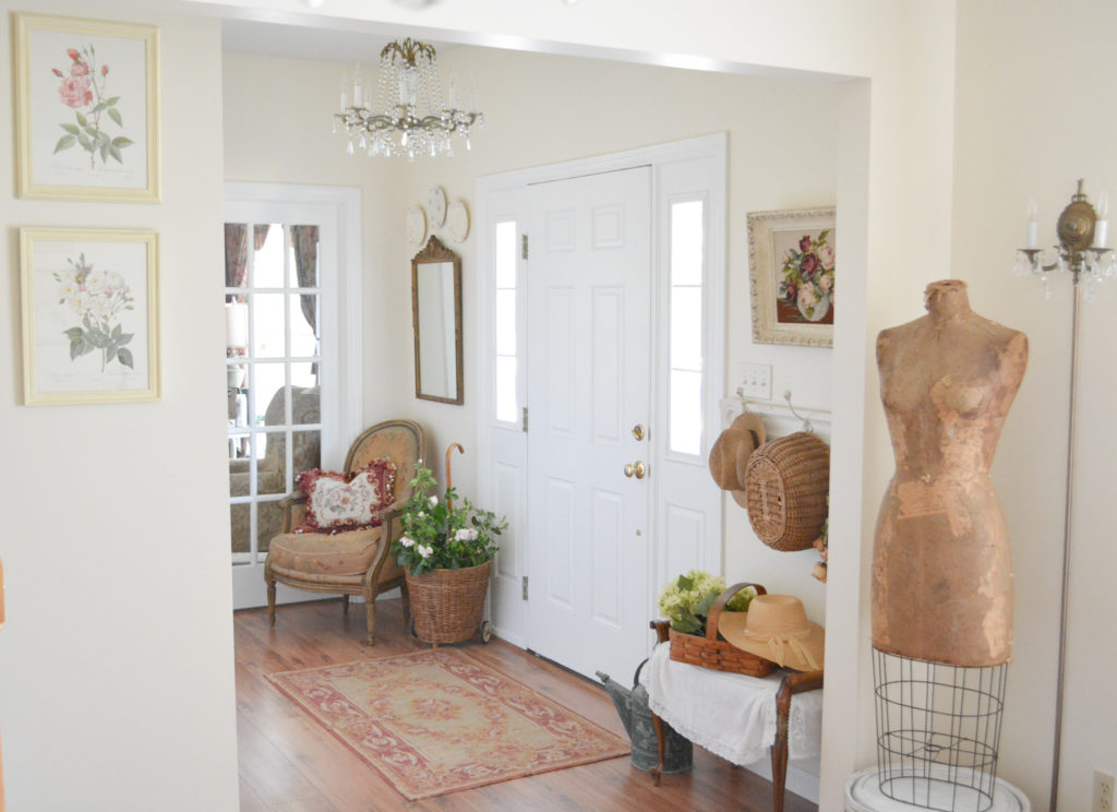 cottage style entryway