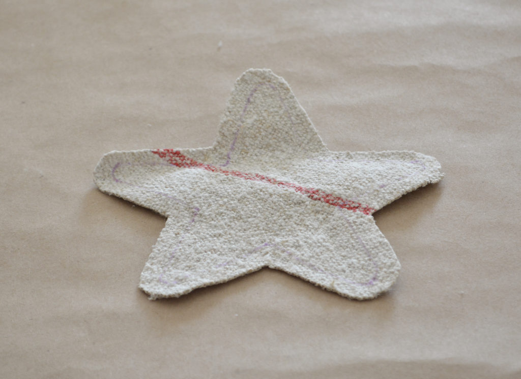 Steps to making a DIY grain sack star tree topper or ornament