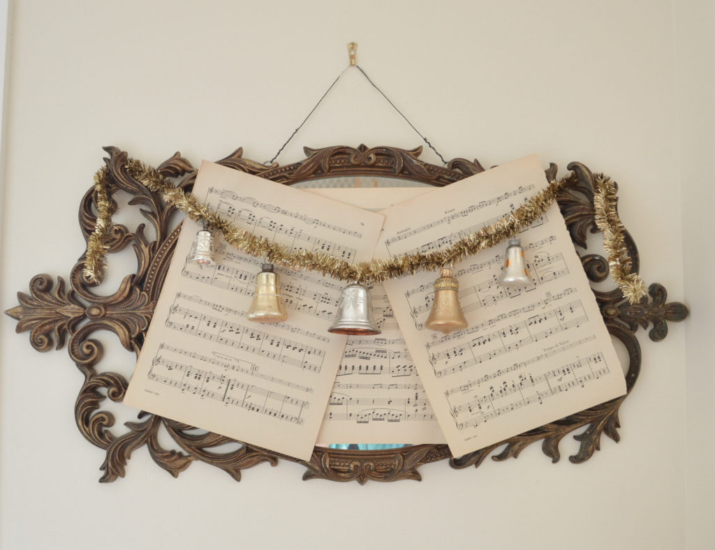 Vintage bell ornament garland