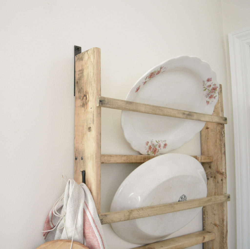farmhouse style plate rack