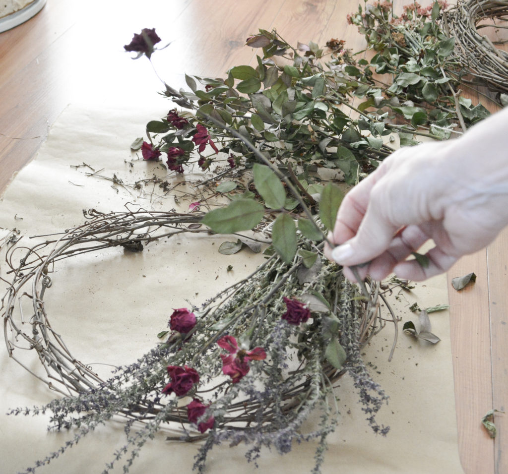making a dried floral wreath