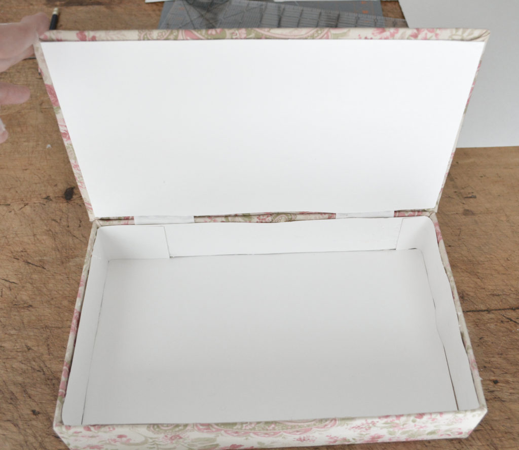 lining a box with poster board