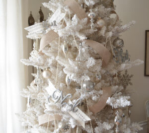 The Best Order for Decorating a Christmas Tree - Janet Clark at Home